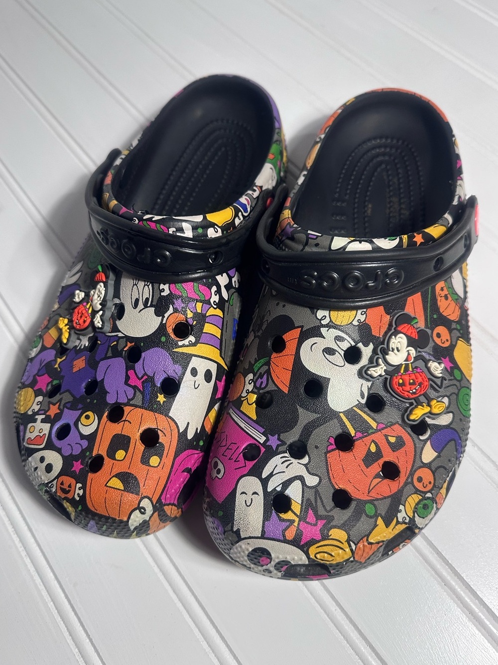 Crocs Disney Parks 2022 Halloween Mickey & Minnie Mouse clogs women’s 9 - Picture 2 of 11
